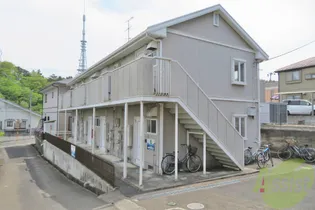 クレストヒルズ【1階】の外観