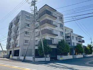 マンション栂森【4階】の外観