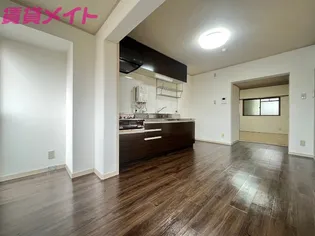 アールズコート【3階】の居間