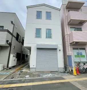 【ラティス】【3階】の外観