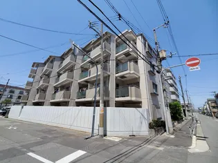 ハイネス・アビコ【1階】の外観