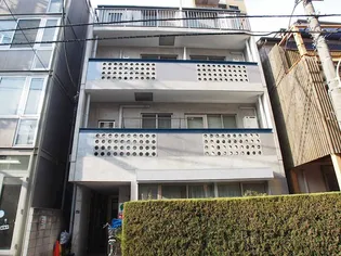 プエルト・オーヤマ【3階】の外観