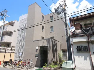 リバ-サイド高野【2階】の外観