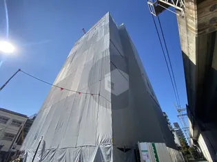 クローバー クレストの画像