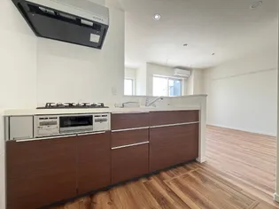 グリシーヌ ヴィラIのキッチン