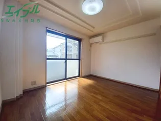 グランチェスタ【1階】の居間