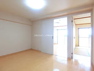 北野田大発マンションB棟【4階】の居間