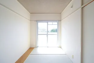 UR鈴蘭台第五【2階】の内装