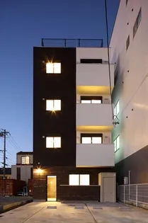 愛知県名古屋市西区秩父通2【マンション】の外観