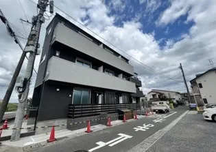 ガーデンプレイス吉川【2階】の外観