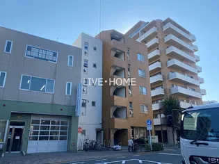 東京都中野区南台2【マンション】の外観