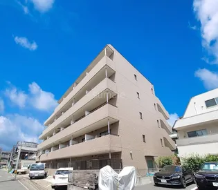 セルサス・スズラン【3階】の外観