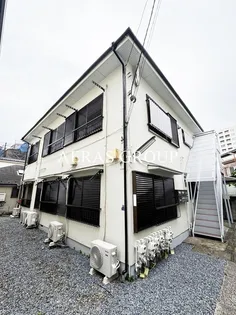 秋本荘【2階】の外観