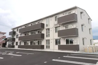 山梨県甲府市高畑1【アパート】の外観