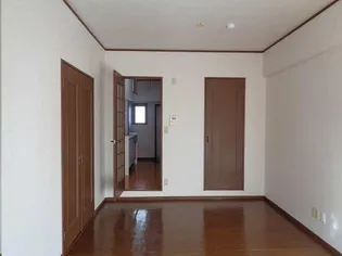 第8年見マンション【6階】の外観