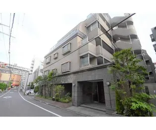 マートルコート代々木公園【1階】の外観