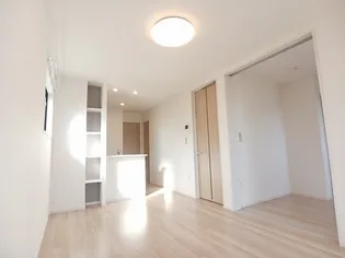 マハロハナII【2階】の居間