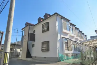 ホワイトファミール長町南【2階】の外観