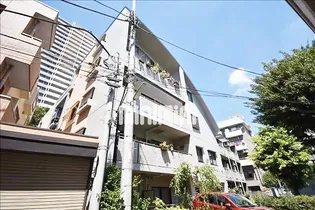 グランファミリア【1階】の外観