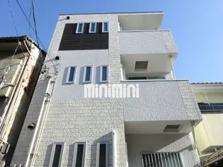 ブリリアントアパートメント伝馬【1階】の外観