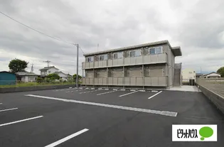 ルミエール県立女子大前A【1階】の外観