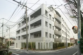ピアース若林の画像