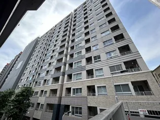 東京都港区六本木2【マンション】の外観
