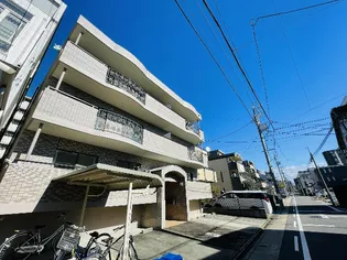 マ・メゾン【1階】の外観