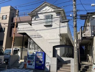 ローズアパート62番館【1階】の外観