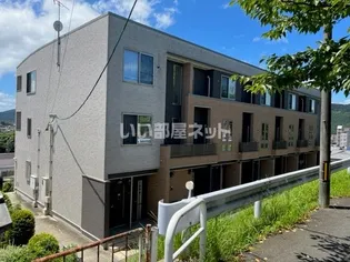 三重県名張市桜ケ丘【アパート】の外観