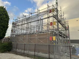 ディーアヴニールの画像