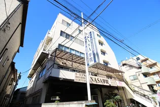 岩間ビル【3階】の外観