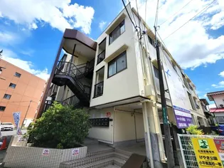 マーサアームズ【2階】の外観