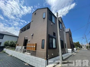 ハーモニーテラス上高井戸II【1階】の外観