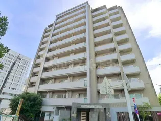 レニエ・ラ・ヴェルトゥ【10階】の外観