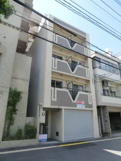 ジュネス九軒町【4階】の外観