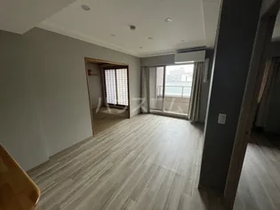 高崎タワー21【6階】の居間