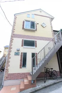 神奈川県横浜市神奈川区松見町1【アパート】の外観