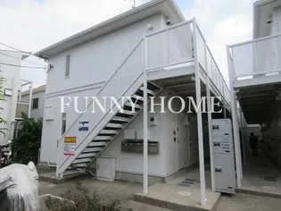 輝ハウスA【1階】の外観