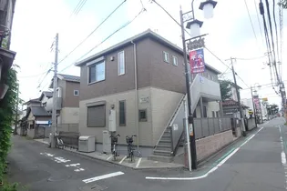 グリシーヌ【2階】の外観