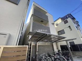 大阪府四條畷市大字中野【アパート】の外観