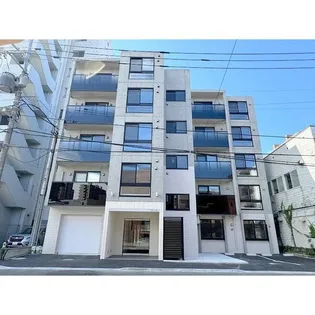 ストラダーレ【2階】の外観