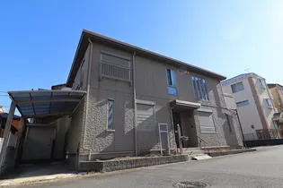 神奈川県茅ヶ崎市赤松町【一戸建】の外観