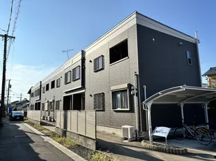 ラッキーコート【2階】の外観