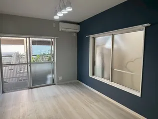 ダービーハウス【1階】の居間