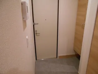 アンクレージュ武里 Aの玄関