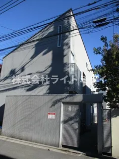 アッパルタメントフルビアーレ【2階】の外観