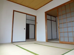 メゾンエイコー南川瀬III【2階】の内装