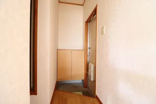 トリフォード久喜・B号棟【1階】の玄関