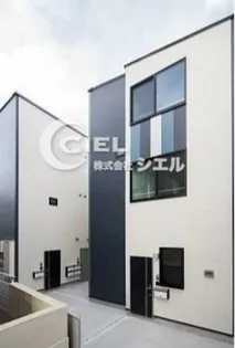 GRANT HOMES 上落合【3階】の外観